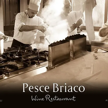 Del Pesce Briaco, Värdshus Lucca