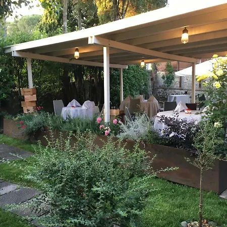 Del Pesce Briaco, Värdshus 3*